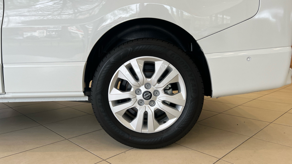Nissan Primastar 30 Tekna L1 H1 Swb 2.0 Dci 5 Year Warranty Till M White #23