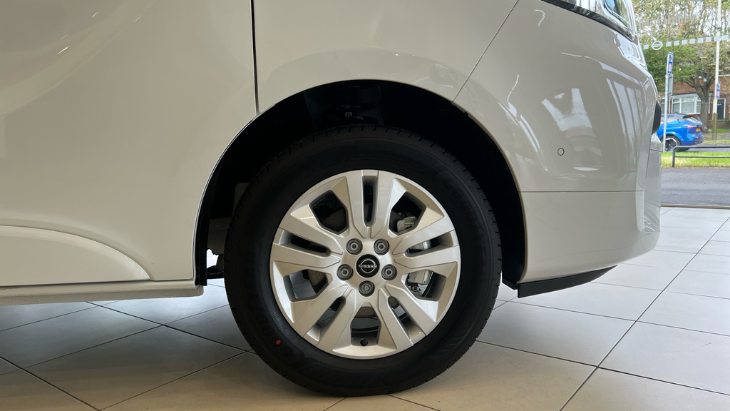 Nissan Primastar 30 Tekna L1 H1 Swb 2.0 Dci 5 Year Warranty Till M White #24