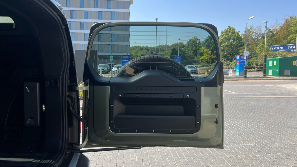 Land Rover Defender 3L X-dynamic Se Black #27
