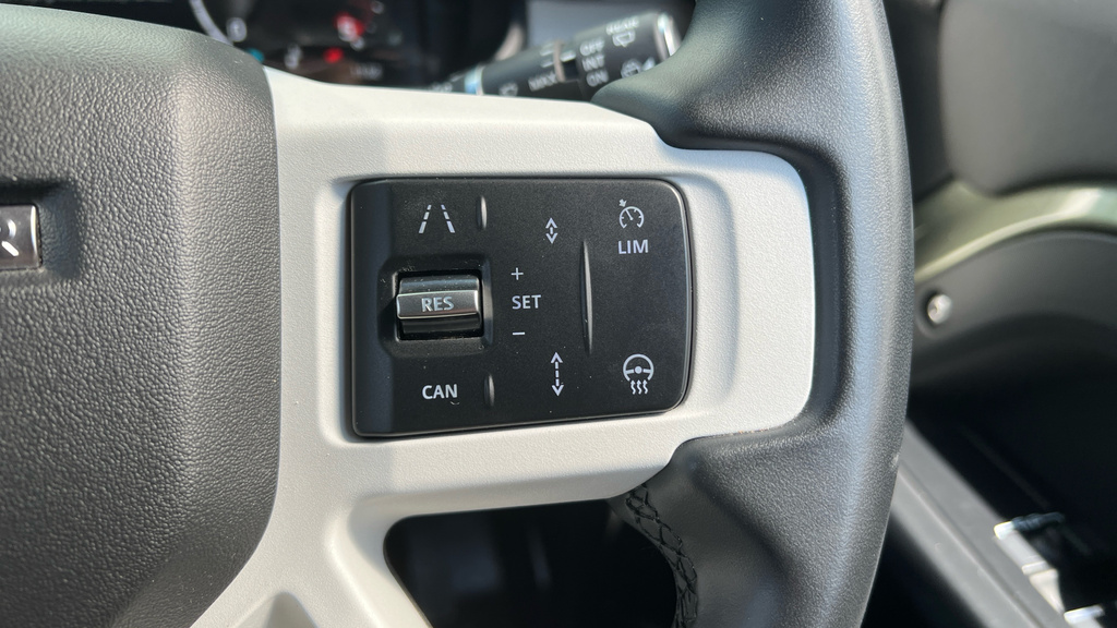 Land Rover Defender 3L X-dynamic Se Black #29