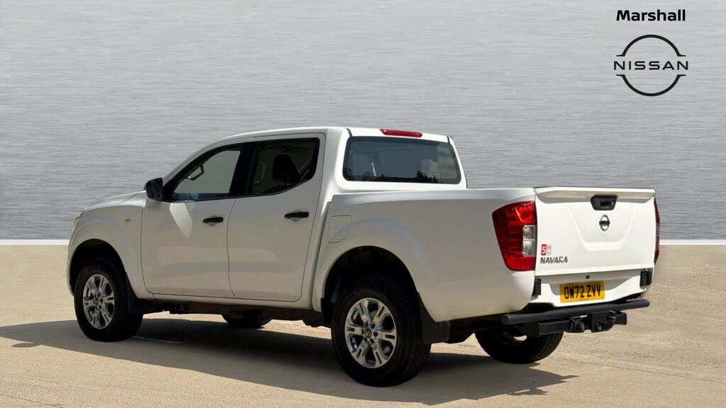 Nissan Navara Navara Double Cab Pick Up Acenta 2.3Dci 163 Tt 4Wd White #2
