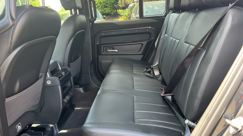 Land Rover Defender Defender Hse D Mhev White #14