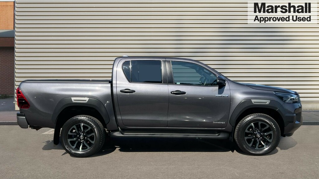 Toyota HILUX Hilux Invincible X Dcab Pick Up 2.8 D-4d Grey #2