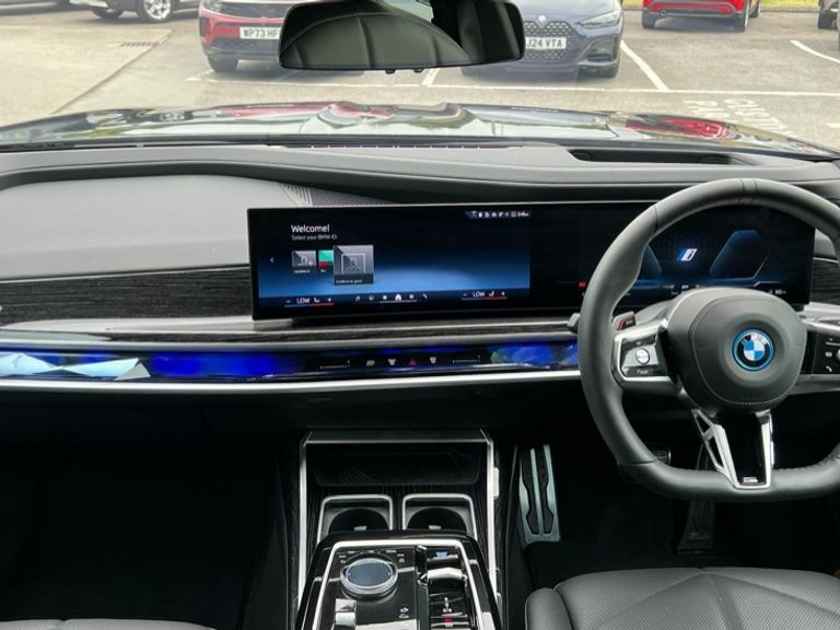 BMW i7 I7 400Kw Xdrive60 M Sport 105.7Kwh HG74PVZ Black #4