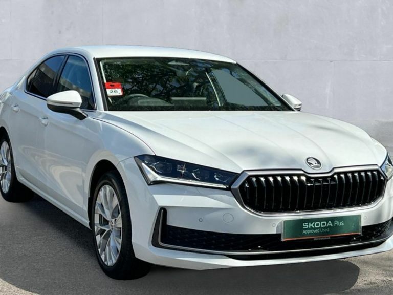 Skoda Superb Skoda Superb Hatchback 1.5 Tsi E-tec Se L Dsg White
