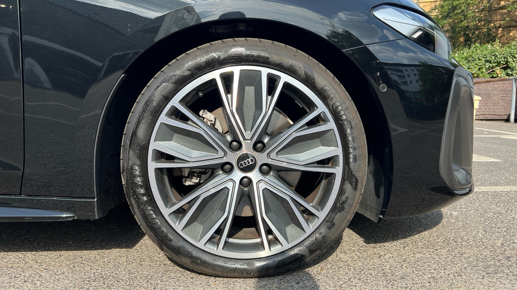 Audi A5 A5 2.0 Tdi 204 Launch Edition S Tronic Black #5