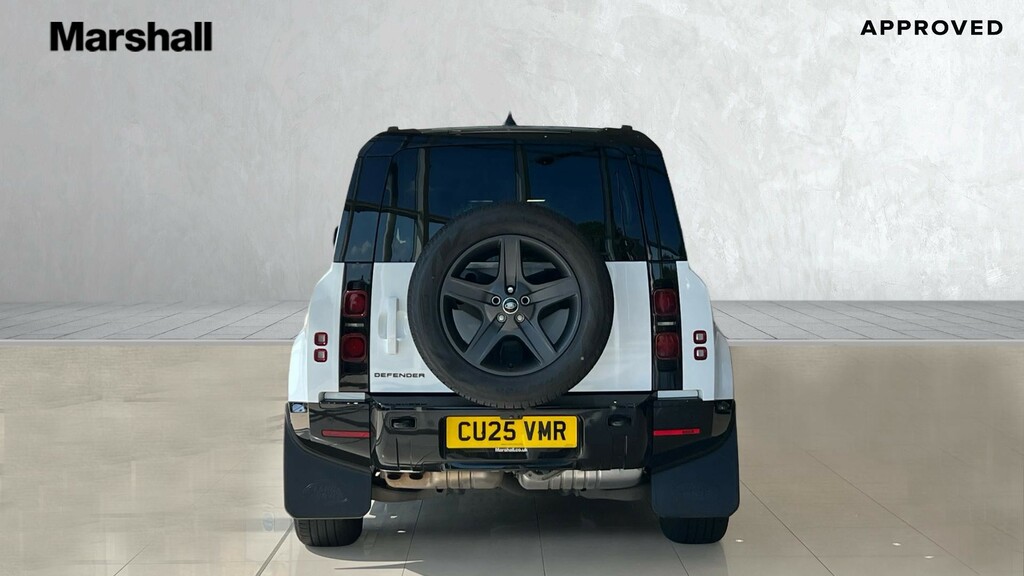 Land Rover Defender 110 Defender 3.0 D350 X-dynamic Se 110 CU25VMR White #6