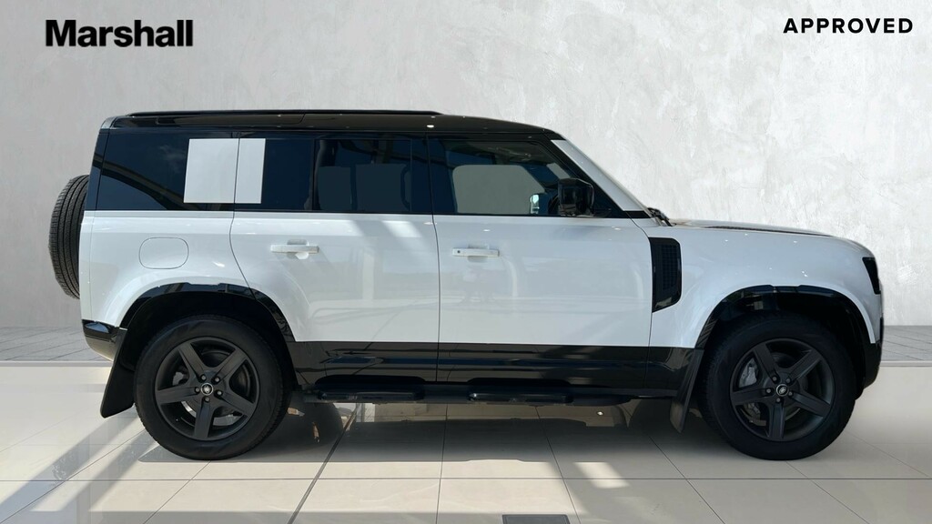 Land Rover Defender 110 Defender 3.0 D350 X-dynamic Se 110 CU25VMR White #5