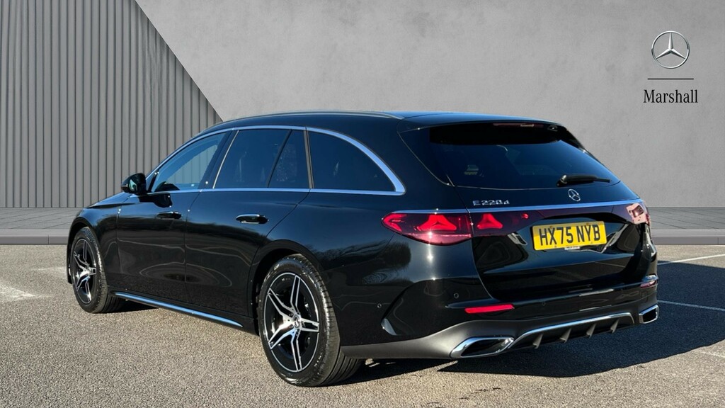Mercedes-Benz E Class E Class E220d Amg Line Premium 9G-tronic Pan Black #2