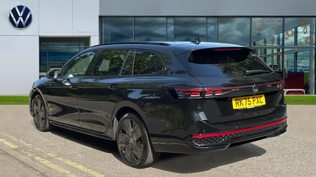 Volkswagen Passat Passat 1.5 Tsi Ehybrid R-line Dsg RK75PXC Black #3