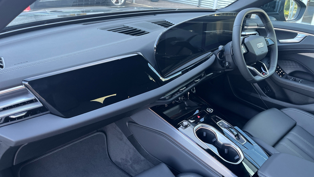 Audi A6 Saloon Audi A6 Saloon 2.0 E-hybrid Quattro 299 S Line Black #2
