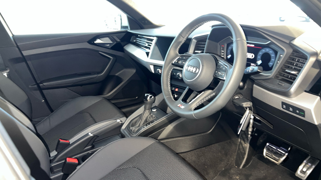Audi A1 Audi A1 Sportback S Line 30 Tfsi 116 Ps S Tronic LV26PXX White #6