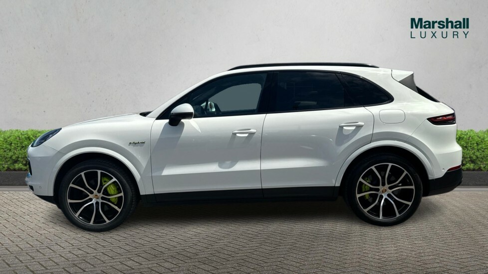 Porsche Cayenne Cayenne Estate Special Editions E-hybrid Platinum LA72GLV White #6