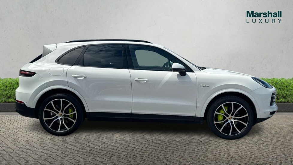 Porsche Cayenne Cayenne Estate Special Editions E-hybrid Platinum LA72GLV White #2