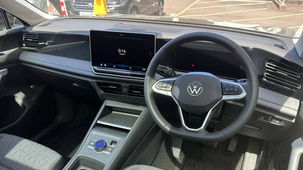 Volkswagen Tiguan Tiguan Match 1.5 Etsi 130 Ps 7-Speed Dsg Black #6