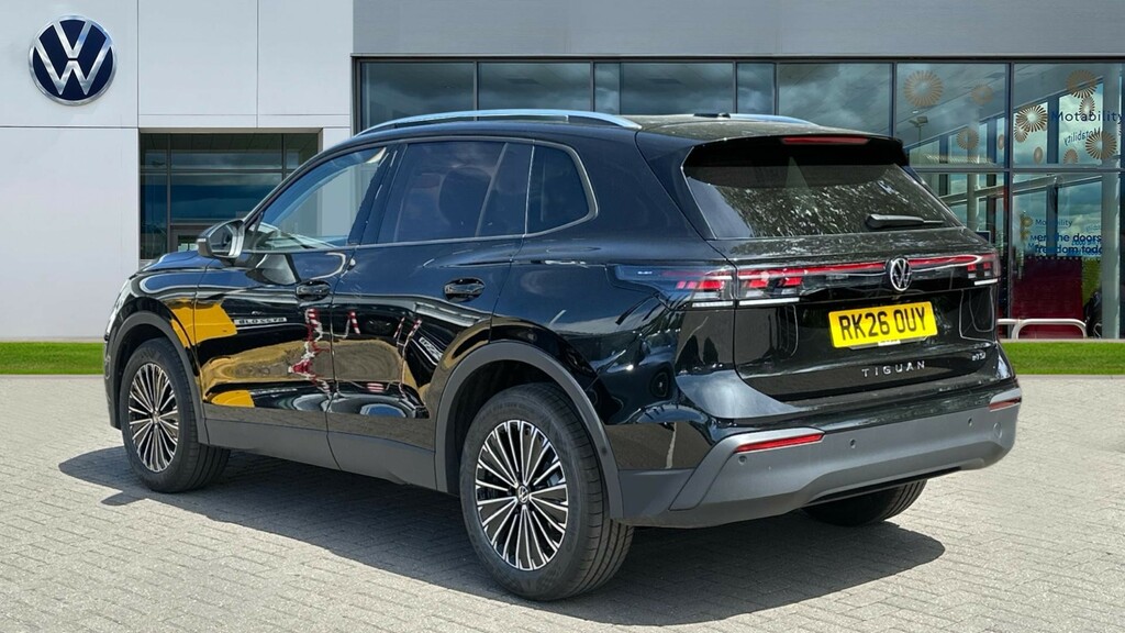 Volkswagen Tiguan Tiguan Match 1.5 Etsi 130 Ps 7-Speed Dsg Black #3