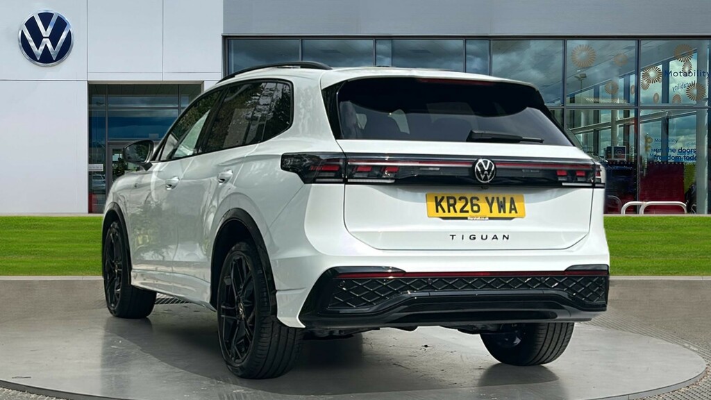 Volkswagen Tiguan Volkswagen Tiguan Estate 1.5 Etsi 150 R-line D KR26YWA White #3