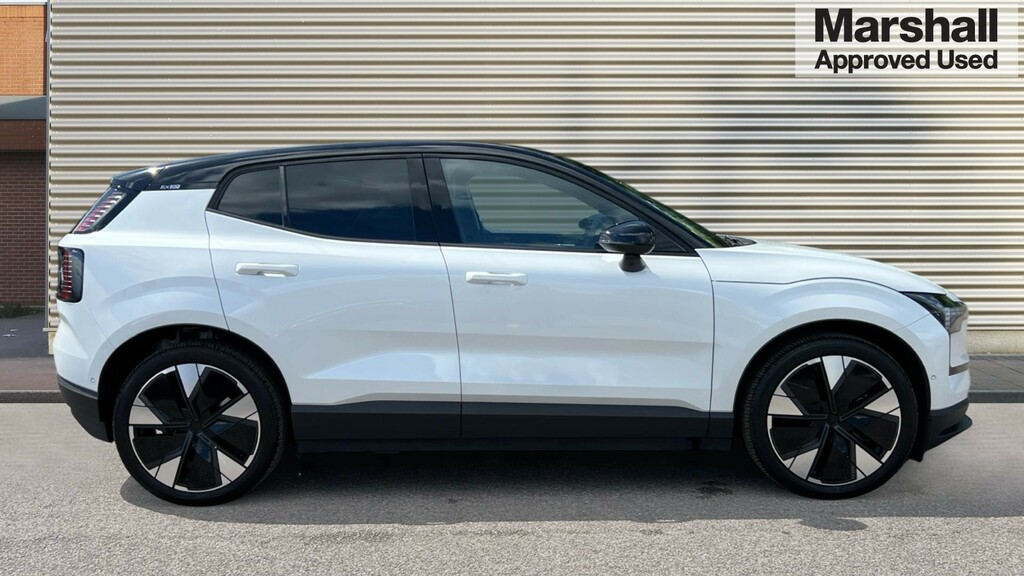 Volvo EX30 Ex30 315Kw Twin Motor Performance Ultra 69Kwh HV25FET White #2