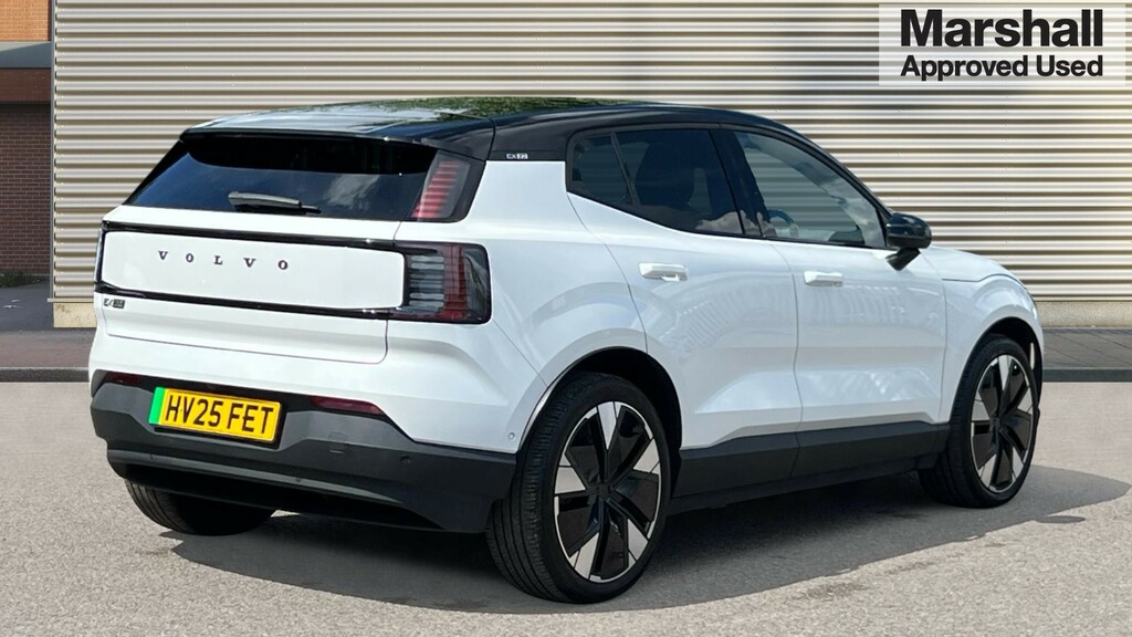 Volvo EX30 Ex30 315Kw Twin Motor Performance Ultra 69Kwh HV25FET White #3