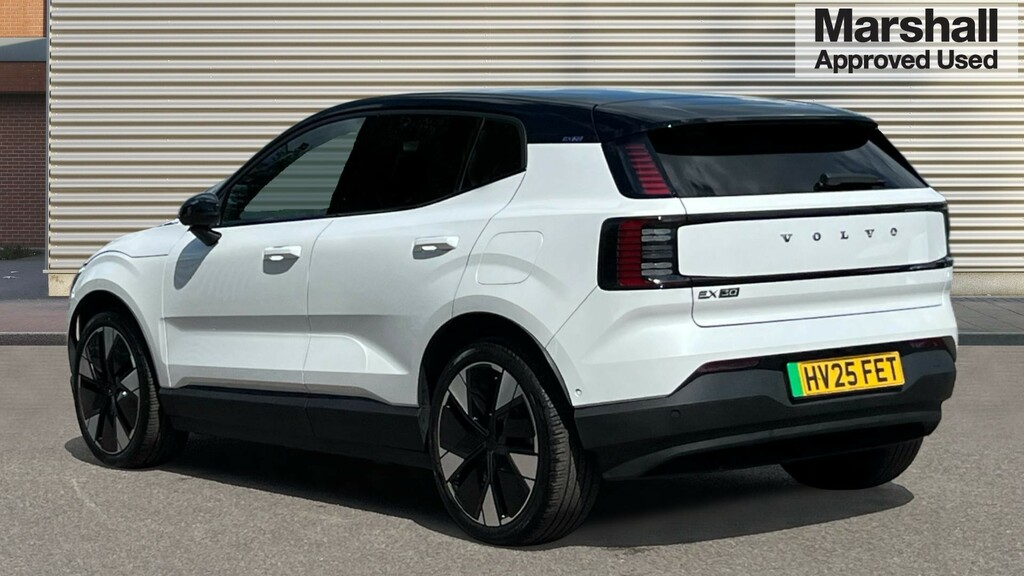 Volvo EX30 Ex30 315Kw Twin Motor Performance Ultra 69Kwh HV25FET White #5