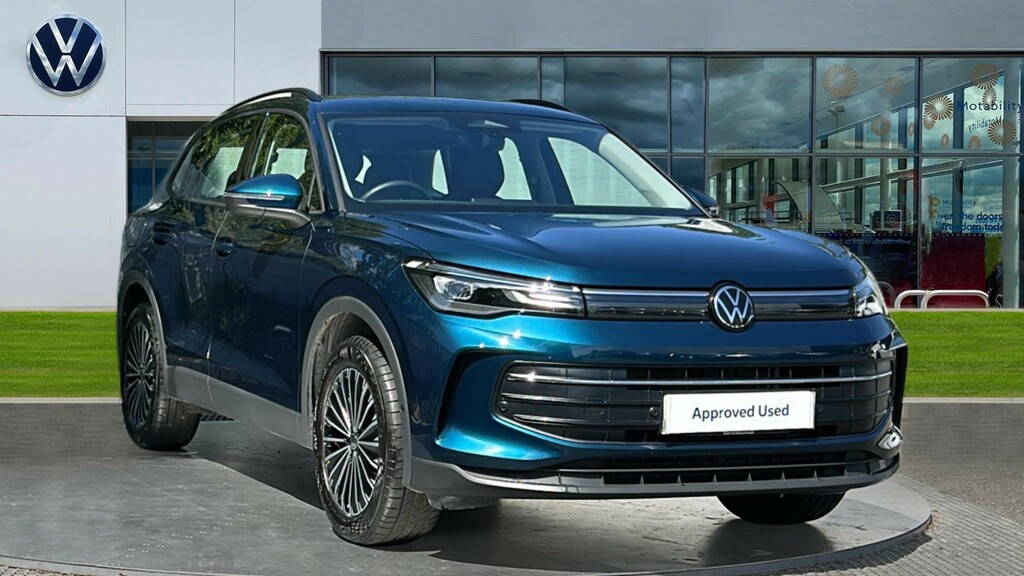 Volkswagen Tiguan Volkswagen Tiguan Estate 1.5 Etsi Life Dsg Blue