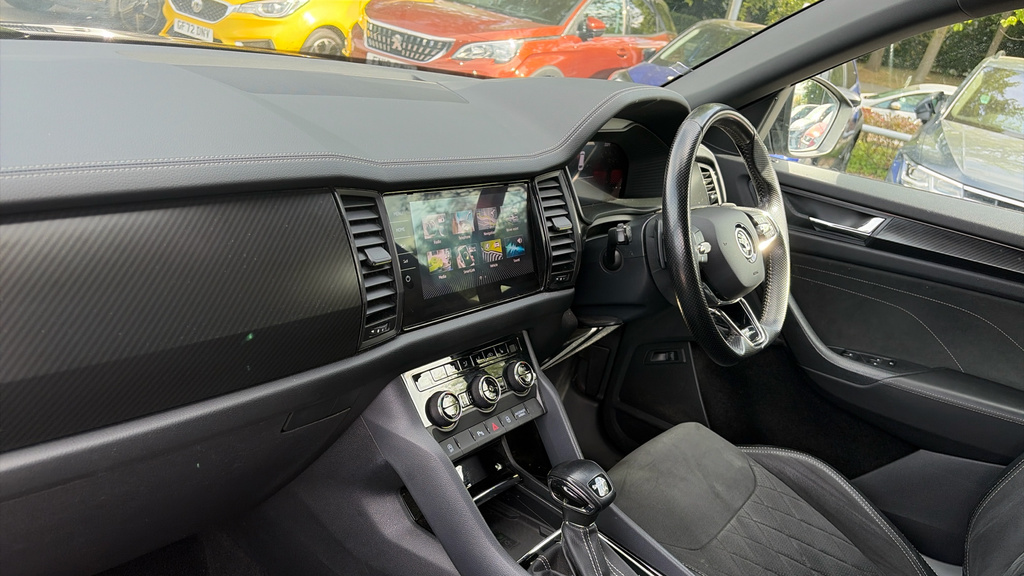 Skoda Kodiaq Kodiaq 2.0 Tsi 190 Sport Line 4X4 Dsg 7 Seat GK23PHV Black #2