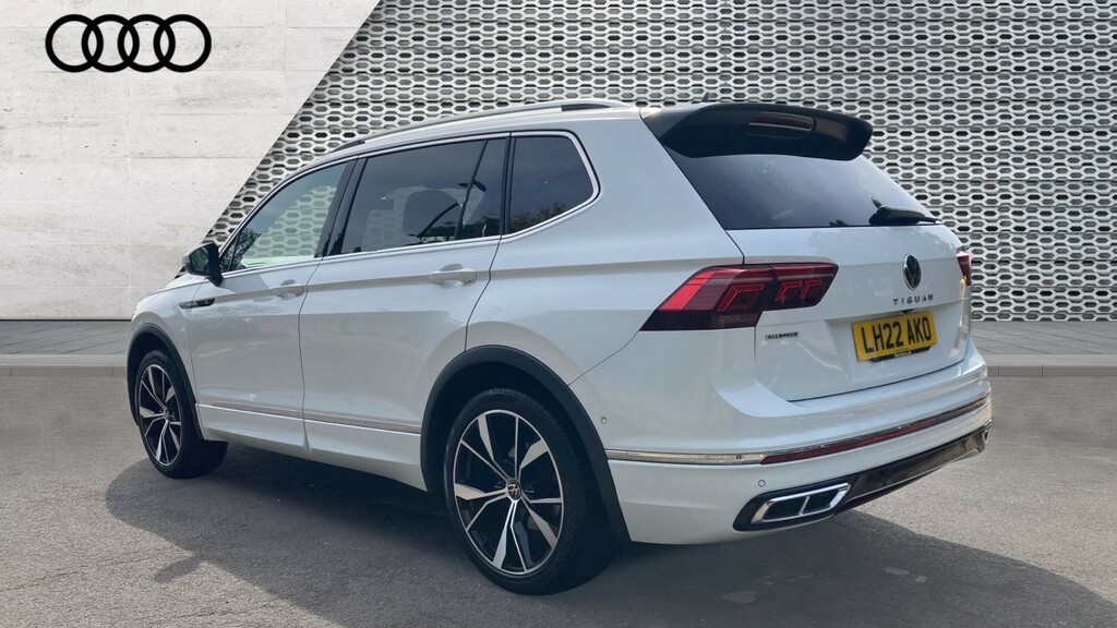 Volkswagen Tiguan Allspace Tiguan Allspace 1.5 Tsi R-line Dsg White #3