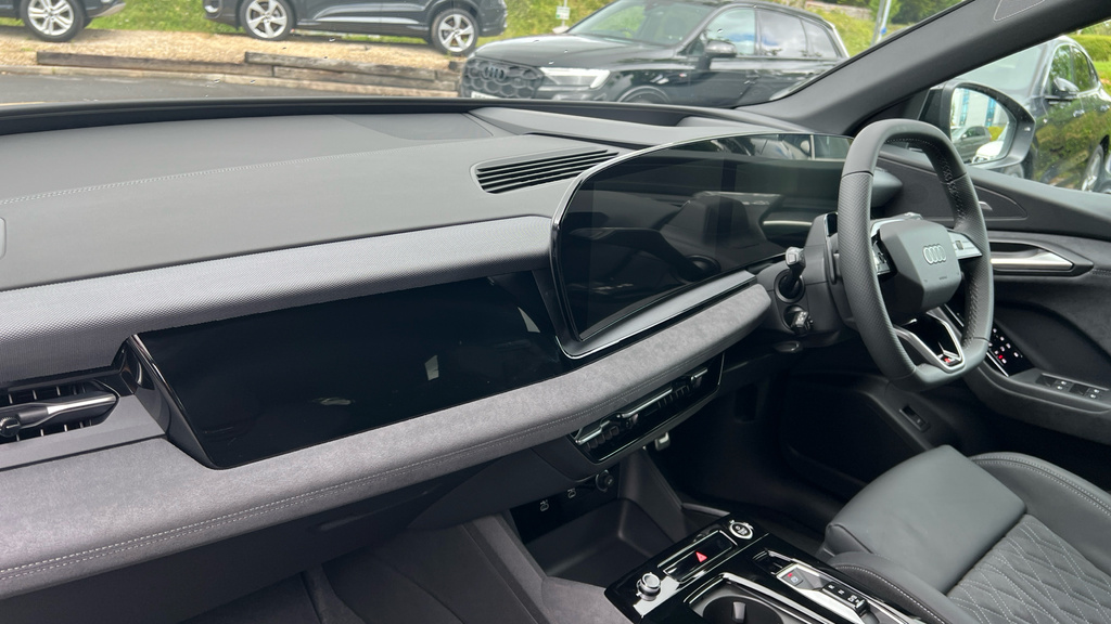 Audi Q6 E-Tron Audi Q6 Suv Black Edition E-tron Performance 225,0 WG26OGK Grey #2