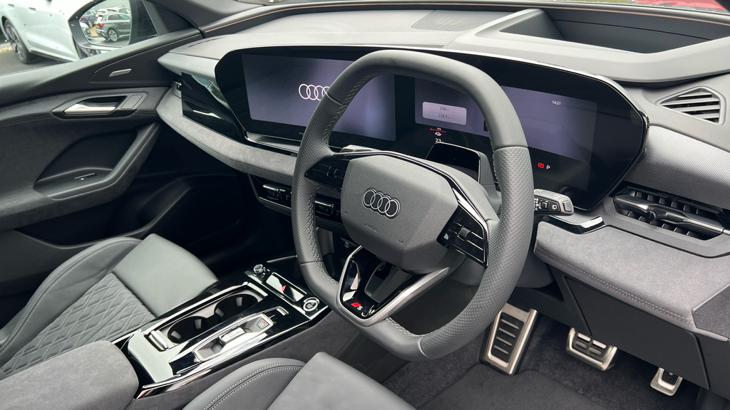 Audi Q6 E-Tron Audi Q6 Suv Black Edition E-tron Performance 225,0 WG26OGK Grey #6