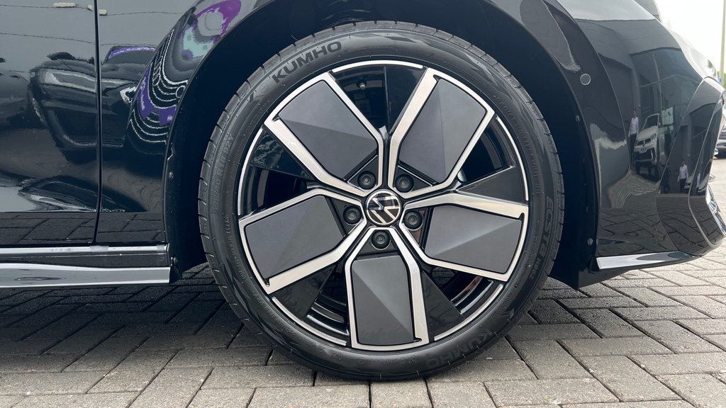Volkswagen Golf Golf Hatch Black Edition 1.5 Etsi 150 Ps 7-Speed D Black #5
