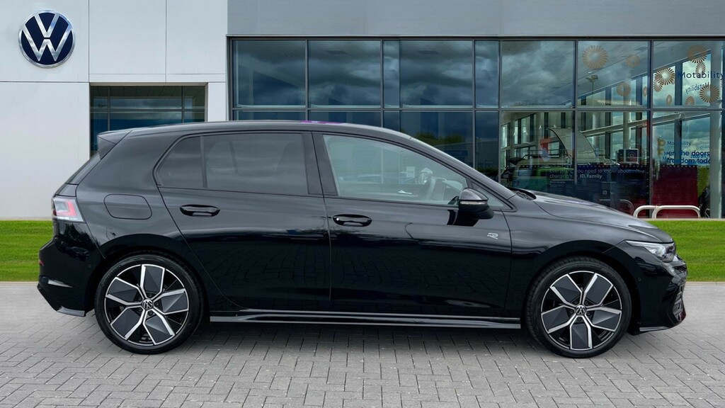Volkswagen Golf Golf Hatch Black Edition 1.5 Etsi 150 Ps 7-Speed D Black #4
