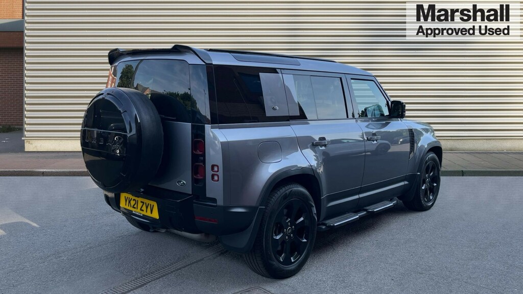 Land Rover Defender 110 Defender 3.0 D300 Se 110 YK21ZYV Grey #3
