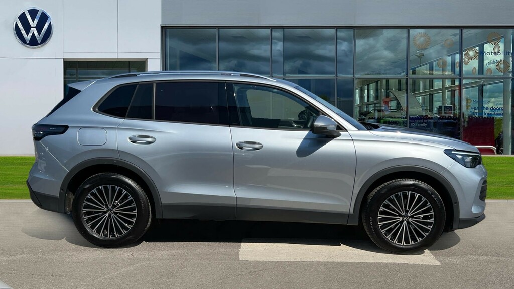 Volkswagen Tiguan Tiguan 1.5 Etsi Match Dsg Silver #4