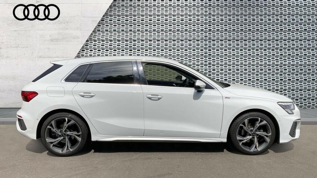 Audi A3 A3 30 Tfsi S Line S Tronic Comfortsound EF23MJX White #4
