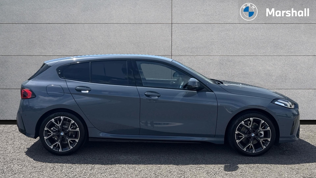 BMW 1 Series Bmw 1 Series Hatchback 120 M Sport Step RE26JUU #3