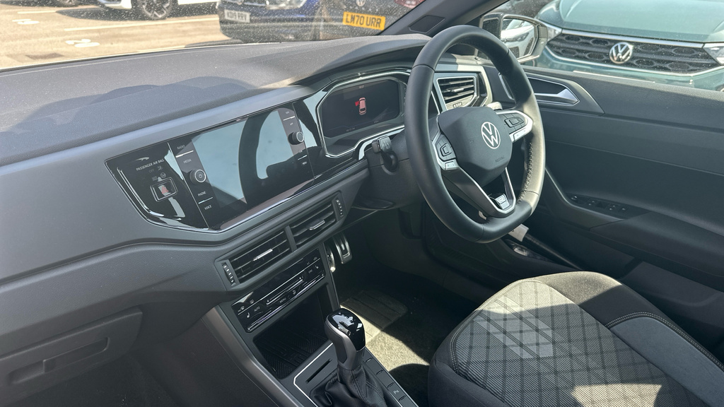 Volkswagen Polo Polo 1.0 Tsi 115 Black Edition Dsg LS26VAJ Black #2