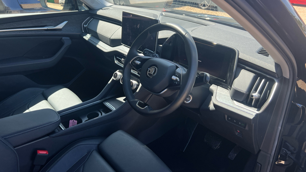 Skoda Kodiaq Kodiaq 1.5 Tsi E-tec Se L Dsg 7 Seat EN74WBT Black #6