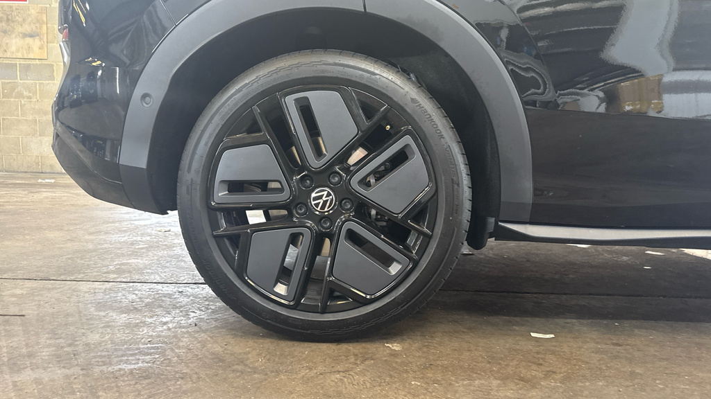 Volkswagen T-Roc Volkswagen T-roc Hatchback 1.5 Etsi 150 R-line LS26HCZ Black #5