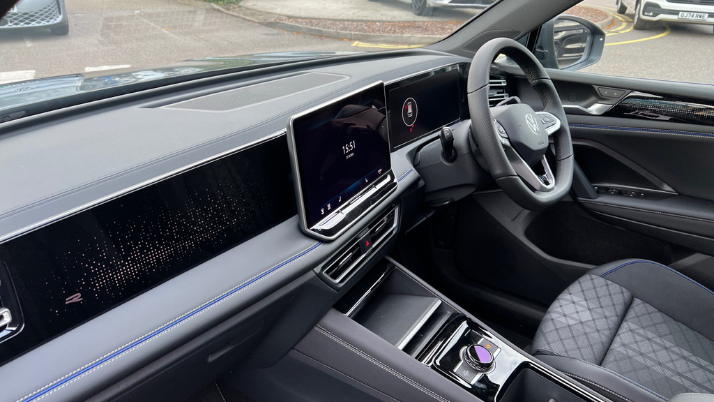Volkswagen Tiguan Tiguan 1.5 Etsi 150 R-line Dsg EX75AOL Grey #2