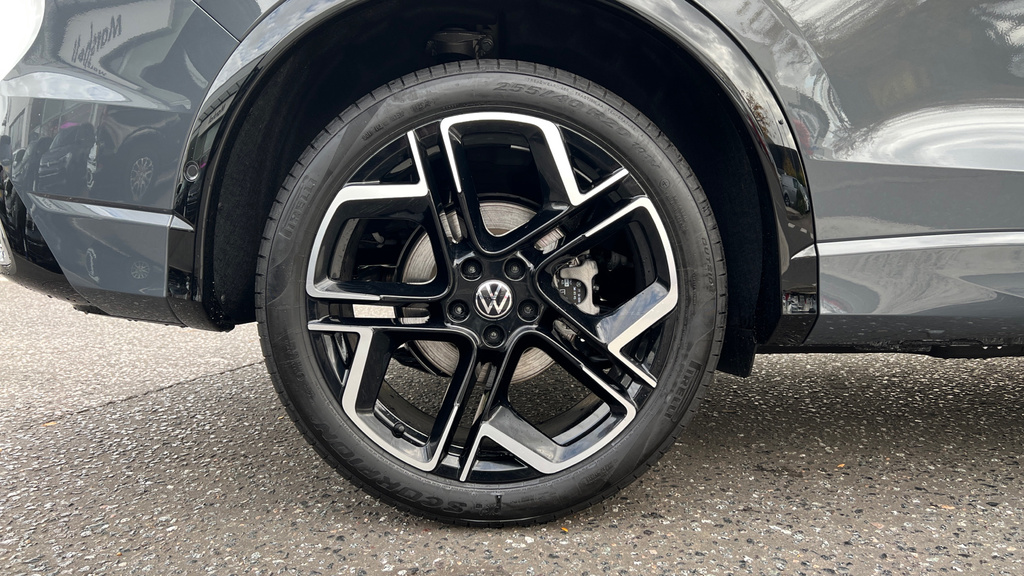 Volkswagen Tiguan Tiguan 1.5 Etsi 150 R-line Dsg EX75AOL Grey #5