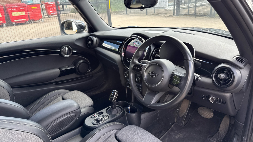 Mini Hatch Hatchback 135Kw Cooper S Level 2 33Kwh YC21TLZ Black #6