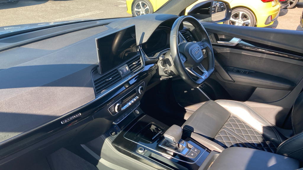 Audi Q5 Q5 50 Tfsi E Quattro Edition 1 S Tronic YD73DYJ Silver #2