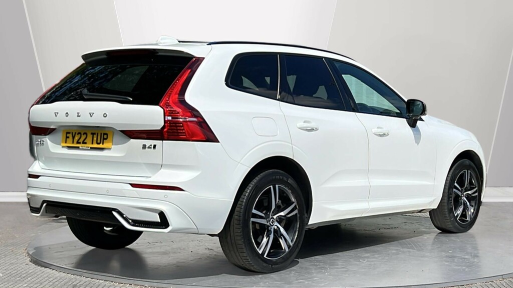 Volvo XC60 Xc60 2.0 B4d R Design Awd Geartronic FY22TUP White #2