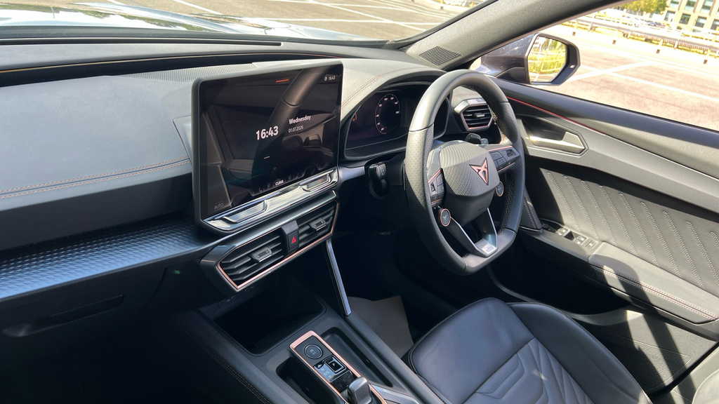 Cupra Formentor Formentor 1.5 Etsi 150 V3 Dsg KP75ABO Black #2
