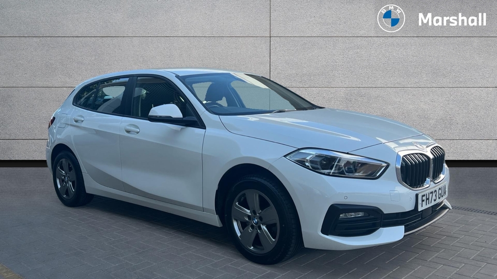 BMW 1 Series 1 Series 118I 136 Se Step Live Cockpit White