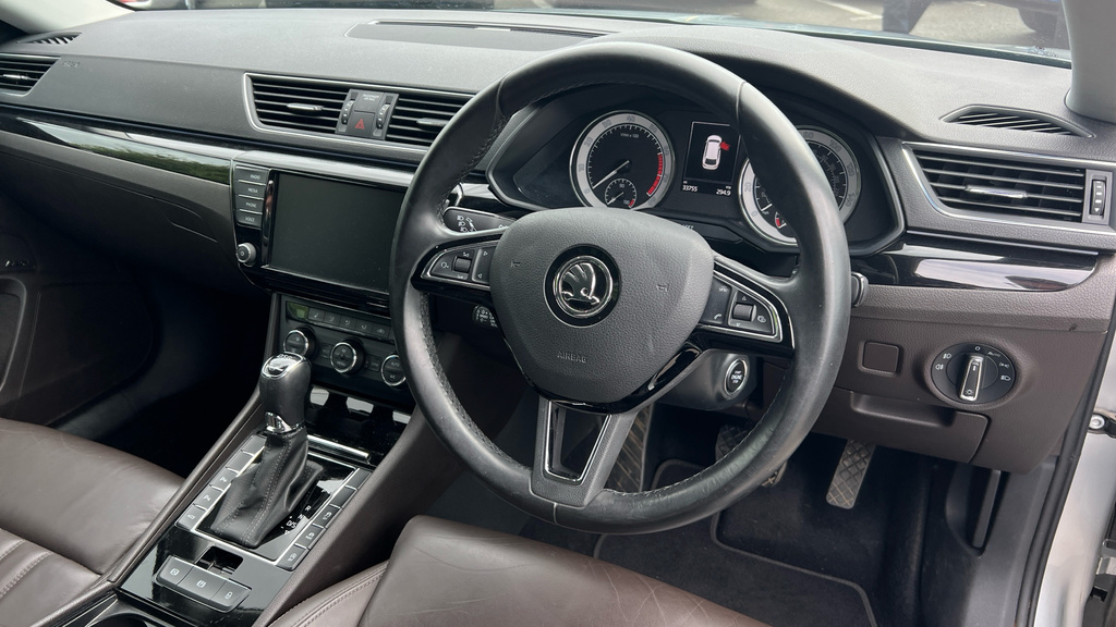 Skoda Superb Superb 2.0 Tsi Laurin Klement Dsg Silver #6