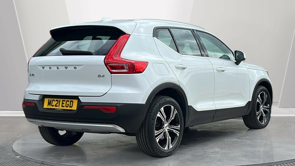 Volvo XC40 Xc40 2.0 B4p Inscription Pro White #2