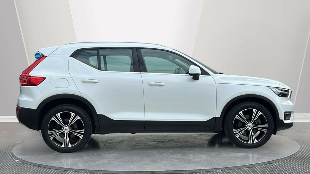 Volvo XC40 Xc40 2.0 B4p Inscription Pro White #3