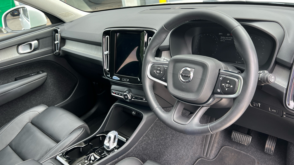 Volvo XC40 Xc40 2.0 B4p Inscription Pro White #4