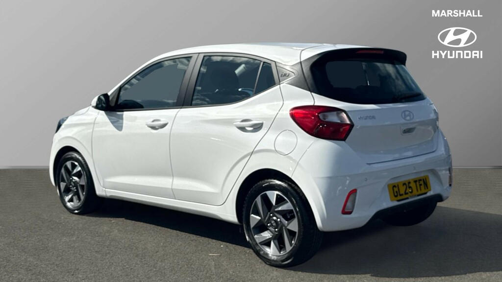 Hyundai I10 I10 1.2 79 Advance Nav GL25TFN White #5